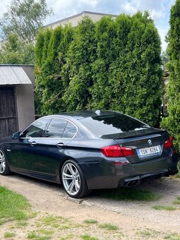 F10 530D M5 - 10