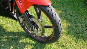 Honda CBR 125r - 10