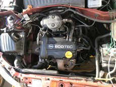 Opel Corsa C 2000 rok, 1,0 16V ECOTEC - díly z vozu - 10