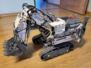 Lego Technic 42100 Bagr Liebherr R 9800 - 10