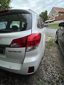 SUBARU outback BR 2011, 2.5i CVT AUTOMAT.  náhradní dily - 10