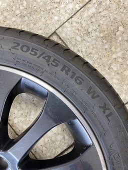 Letní sada Škoda Fabia II 205/45 R16 87W 5x100 vzorek 6,3mm - 10