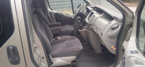 RENAULT TRAFIC 2,0DCi84kw,rv12/2011,8MÍSTNÝ,BLACK EDITION - 10