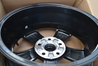 Nové orig. alu disky Škoda Karoq,Seat Ateca 6JxR16, 5x112. - 10