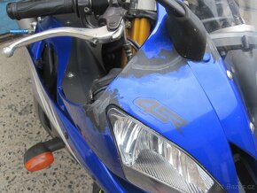 Yamaha YZF-R6 - 10