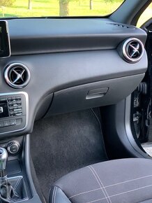 Prodám Mercedes A180 CDI r.v. 2014 Pěkný stav, po nekuřákovi - 10