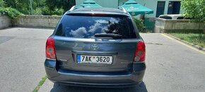 Toyota Avensis T25 facelift 1.8VVT-i - 10