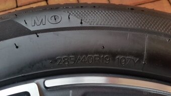 Letní sada MERCEDES AMG 5x112 R19 S-class W223 TOP stav - 10