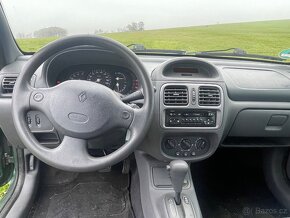 Renault Clio 1,6i 66 kw automat 62000km - 10