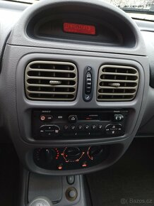 Renault Clio 1,4 i - 10