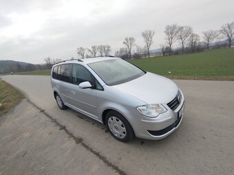 VW Touran 2.0 TDI DSG - 10