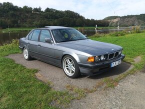 Prodám BMW E32 740i V8 - 10