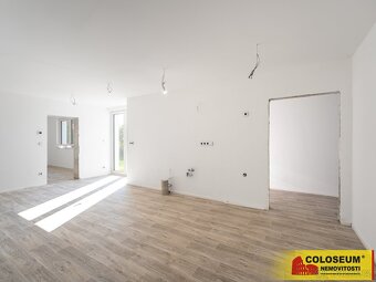 Hevlín, novostavba RD 4+kk, 132 m2, podlahové topení, zahrad - 10