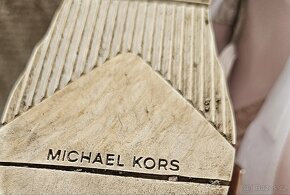 Tenisky na klínu Michael Kors vel.40 - 10