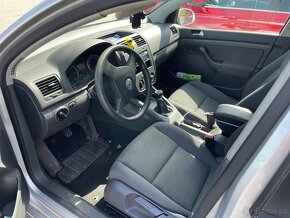 Volkswagen Golf 2.0TDI 103kW - 10