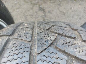 Prodám sadu Orig ALU kol Hyundai 235/65R17 zimní - 10