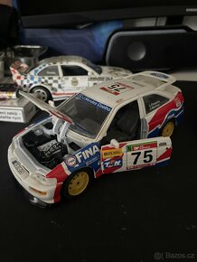 Modely 1:24 rally burago - 10