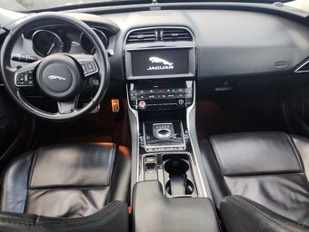 JAGUAR XE 2017 2.0D 132kW - 11