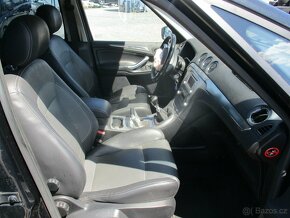 FORD SMAX 2,2TDCI 129KW Titanium XENON TAŽNÉ 2009 - 11