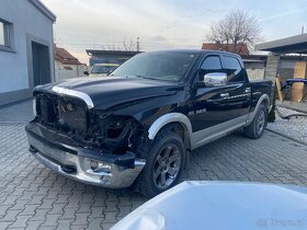 Dodge RAM 5.7  4x4  Laramie - 11