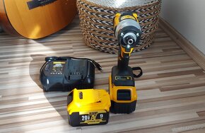 Aku malý Rázový utahovák DCF850 20V, pro DeWALT baterie 20V. - 11