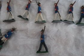 vojsko, kovbojove, indiani - cínové figurky - 11