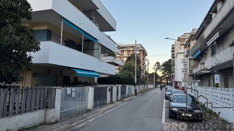 Prodej bytu 2+kk 50 m² Montesilvano, Itálie - 11