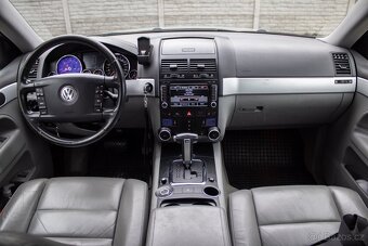 Volkswagen Touareg 3.0 V6 TDI DPF tiptronic 2008 - 11