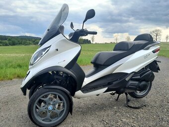 Piaggio MP3  300i   ABS,ASR - 11