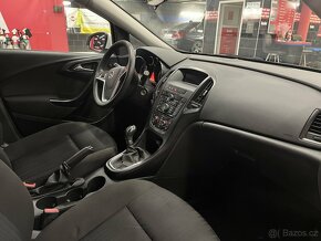 Opel Astra J Sports Tourer 1.4i 16V ,74kW2011 , KLIMA ,TAŽNÉ - 11