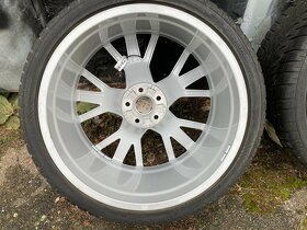 Audi originál alu 5x112/66,6 R21 zimní pneu - 11