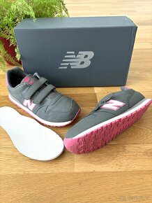 NEW Balance dívčí tenisky 38/37 - 11