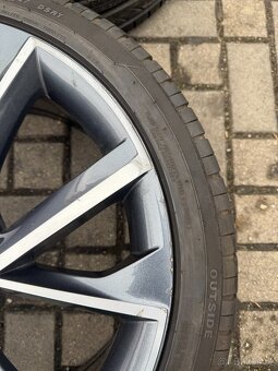 ORIGINÁL Alu Škoda VEGA R19, 5x112 - LETNÍ PNEU - 11