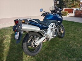 Suzuki V-Strom 1000 - 11