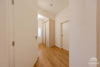 Pronájem bytu 2+kk, 47 m², Uherský Brod - Masarykovo nám. - 11