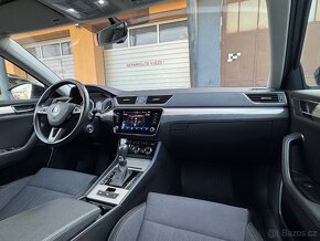 Superb Combi 2.0TDI 140kW 4x4 DSG 125tkm FACELIFT DPH ČR - 11