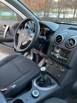 Nissan Qashqai 4x4 benzín 2.0l 141koní - 11