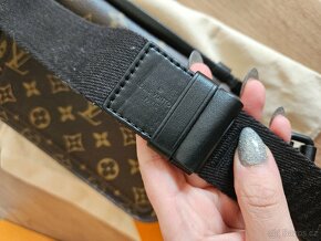 Louis Vuitton S lock Sling bag - 11