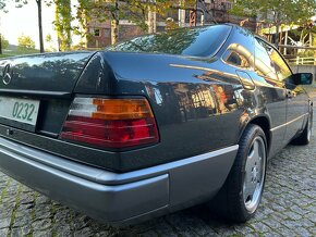 MERCEDES BENZ W124 300 COUPE TOP STAV - 11