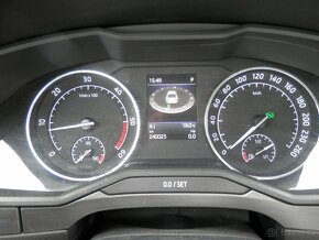 Škoda Superb 2.0TDi 110kW Style DSG 3/2018 odpoč.DPH - 11