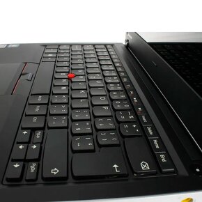 Lenovo ThinkPad Edge,elegantni leskly malý 13,3" led - 11