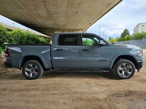 Dodge RAM Built to Serve Edition 5.7L V8 Vzduch 4WD A/T 2021 - 11