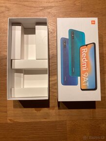 Prodávám telefon Xiaomi Redmi 9AT - 11