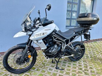 Triumph Tiger 800 XCA - 11