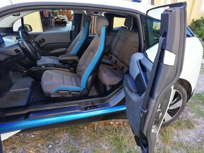 BMW i3 nové v ČR 1.majitel +DPH - 11