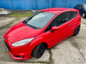 Ford Fiesta ST - 11