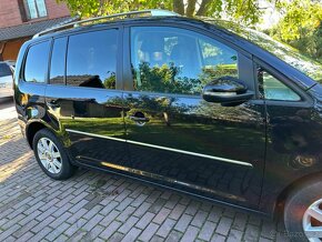 Volkswagen Touran 2.0Tdi 103kw Highline - 11