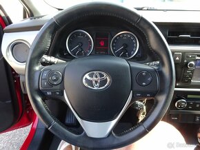 Toyota Auris 1.3i r.v.2013 2.Maj.serv.kníž.ČR - 11