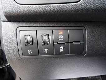 Hyundai ix20 1.4i CVVT 2015 Trikolor ČR 1.maj DPH - 11