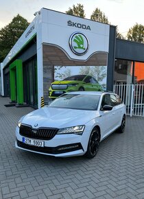 Škoda Superb Sportline - 11